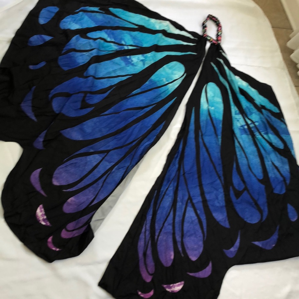NWOT beautiful butterfly wings